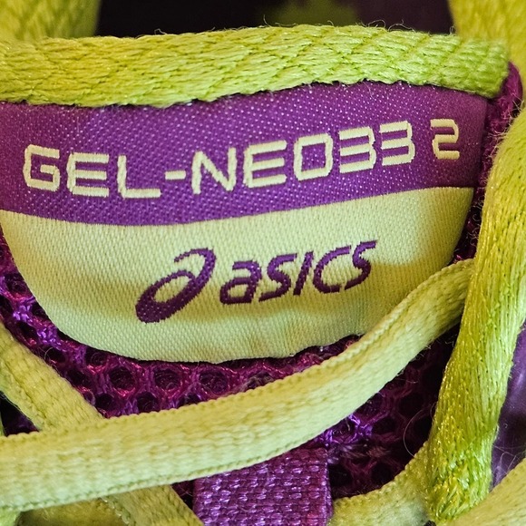 Women's Ascis Running Shoes Size 7 - Picture 2 of 10